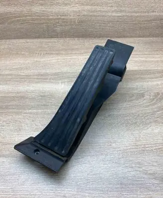 BMW 3 E90 E91 Accelerator throttle pedal 6766931 25916010
