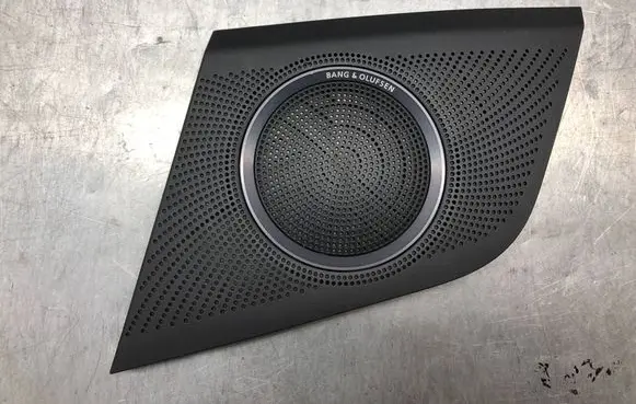 Audi A5 8T 8F Side speaker trim/cover 8T0857227A
