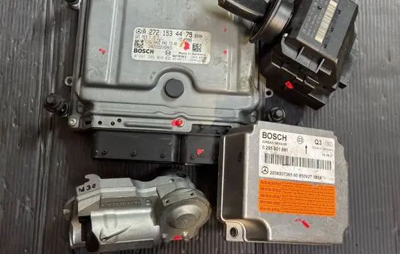Mercedes-Benz E W211 Engine control unit/module A2721534479 0261209068