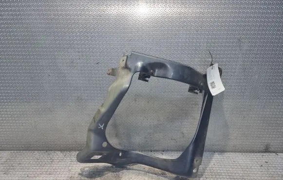Headlight/headlamp mounting bracket