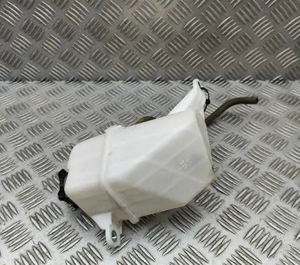Toyota Camry VIII XV70 Coolant expansion tank/reservoir 1647025042