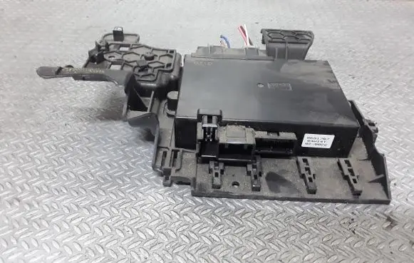Volvo XC90 Seat control module 8691707