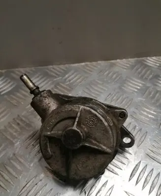Peugeot 406 Vacuum pump 72160209