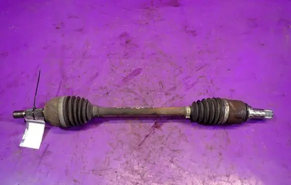 Renault Clio III Front driveshaft 