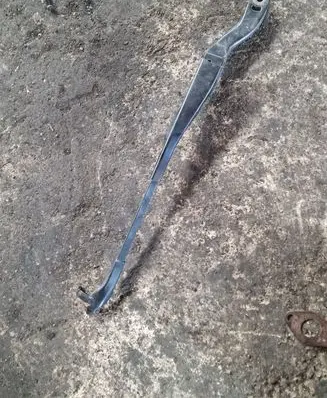 Mercedes-Benz E W211 Windshield/front glass wiper blade A2118201144