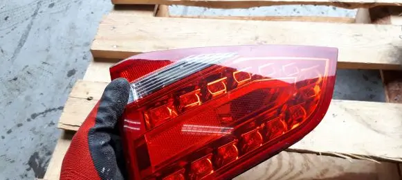 Audi A4 S4 B8 8K Tailgate rear/tail lights