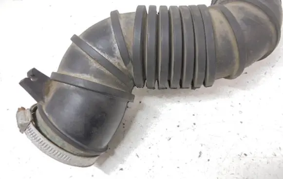 Mitsubishi Carisma Air intake hose/pipe MR126841