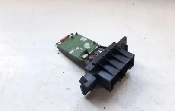 Opel Corsa D Heater blower fan relay 