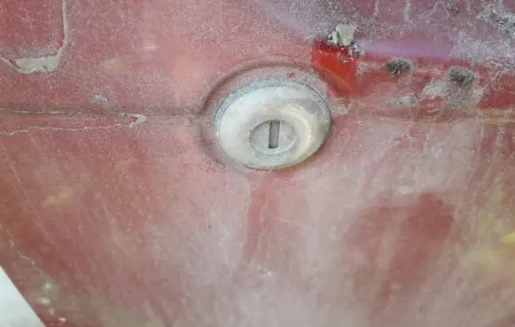 Nissan Almera Front door lock (next to the handle) 
