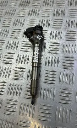 Skoda Superb B8 (3V) Fuel injector 04L130277AC