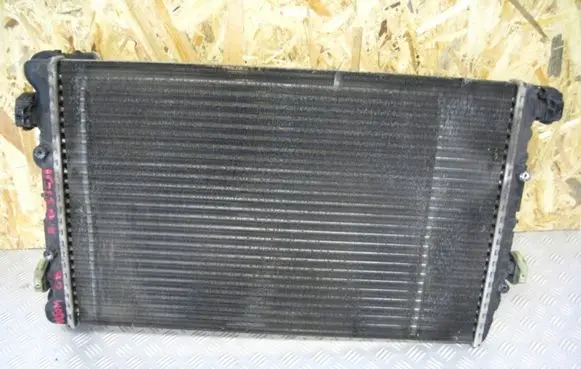 Seat Ibiza III (6L) Coolant radiator 6Q0121253Q