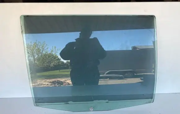 Peugeot 806 Rear door window glass
