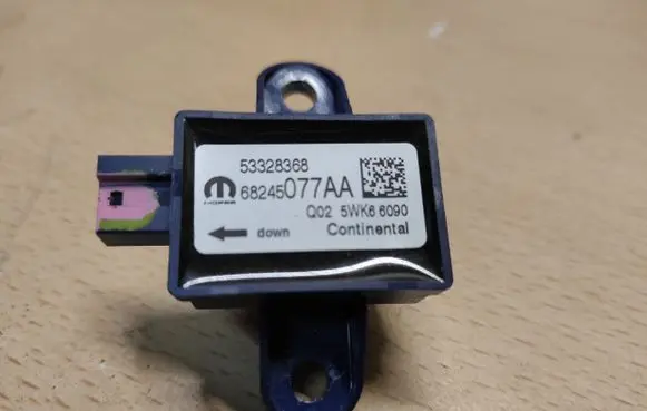 Jeep Compass Airbag deployment crash/impact sensor 53328368 68245077AA