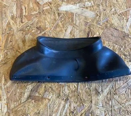 Mercedes-Benz S W126 Cabin air duct channel 1268320088 10348