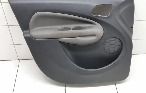 Citroen C3 Front door card panel trim 96700402tz
