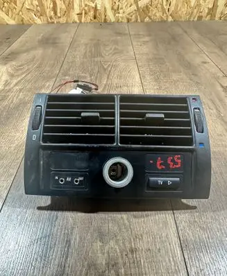 BMW X5 E53 Rear air vent grill 8409081 8370911 8370910