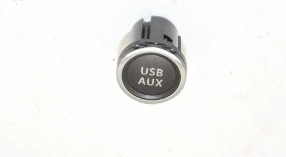 Suzuki Ignis AUX in-socket connector 