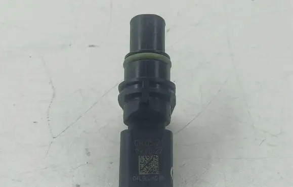Volkswagen Tiguan Camshaft position sensor 04L907601A