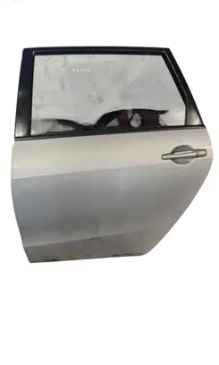 Mitsubishi Grandis Rear door