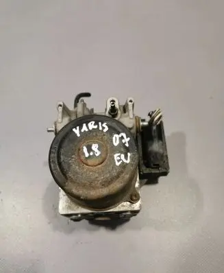 Toyota Yaris ABS Pump 4454052120 8954152630