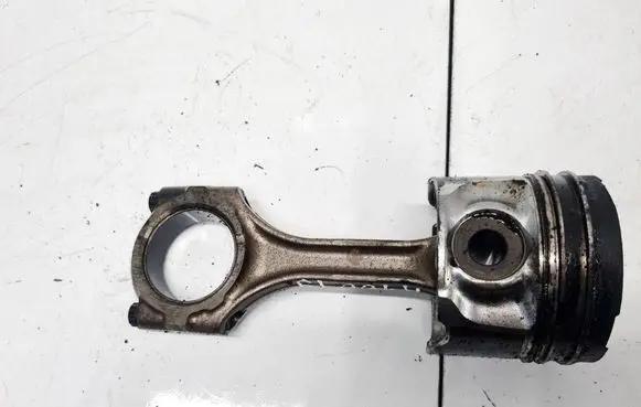 Piston with connecting rod