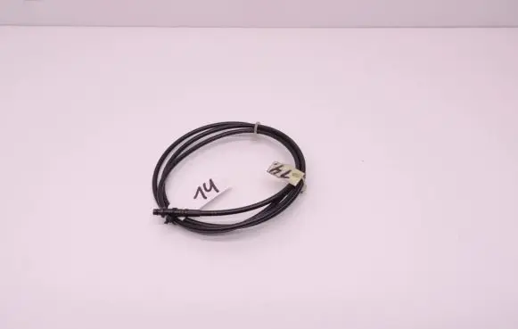 Volvo C70 Convertible roof line/pipe/hose 