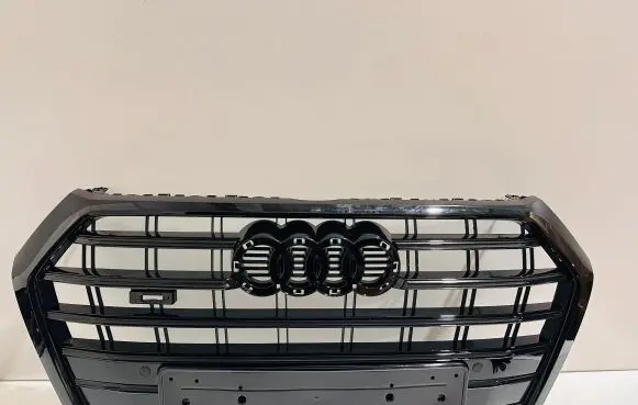 Audi Q5 SQ5 Front bumper upper radiator grill