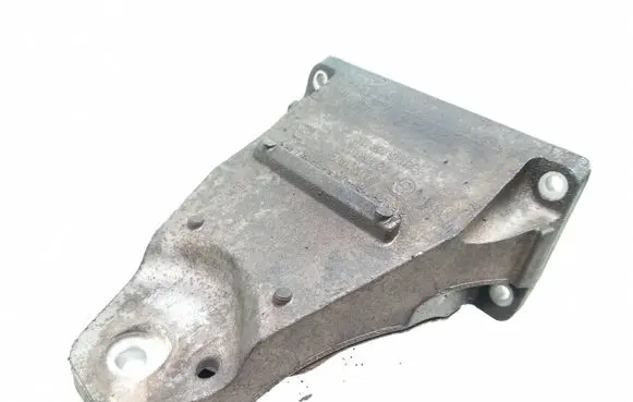 BMW 5 E60 E61 Engine mounting bracket 6761112 22116761112