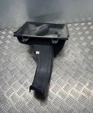 Maserati Ghibli Air intake duct part 670004139 C799 10147607