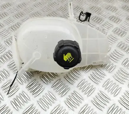 Smart ForTwo III C453 Coolant expansion tank/reservoir A4535000049 217102158R