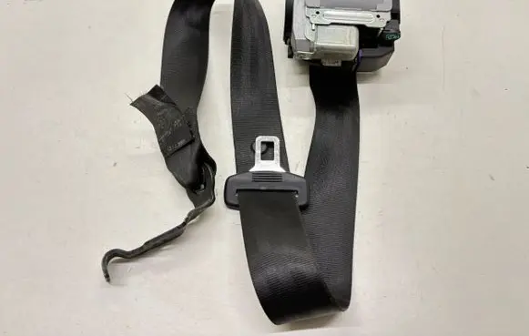 Audi A8 S8 D3 4E Rear seatbelt 4E0857806D