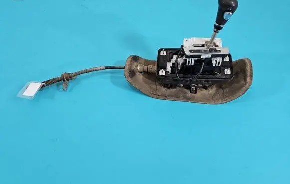 Gear shift cable linkage