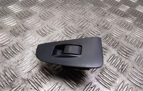 Toyota Avensis T250 Electric window control switch 7423105140