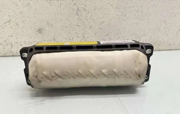 Passenger airbag