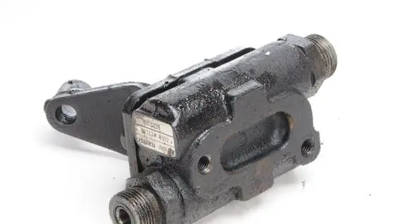 Isuzu Trooper Fuel distributor 8971744302