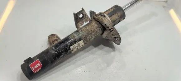 Volkswagen PASSAT B8 Front shock absorber/damper 3Q0413031BE