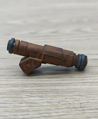 Volvo XC90 Fuel injector 9186340