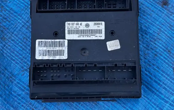 Volkswagen Transporter - Caravelle T5 Comfort/convenience module 7H0937049AE 28089818 7H0920282AA