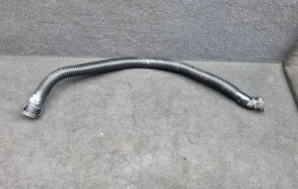 Audi A6 S6 C6 4F Breather hose/pipe 06E133817C