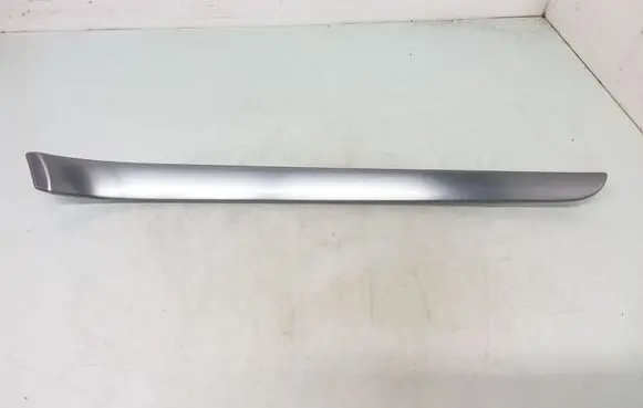 Audi A4 S4 B7 8E 8H Front door trim bar 8E0867410