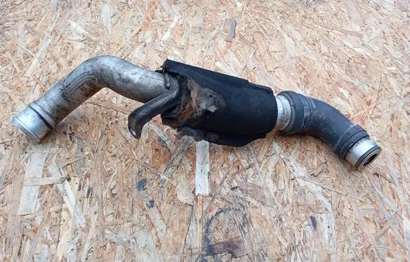 Dodge Journey Intercooler hose/pipe 04891817AA 038131111A