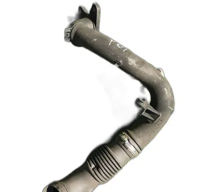 Opel Movano B Coolant pipe/hose 165763705R