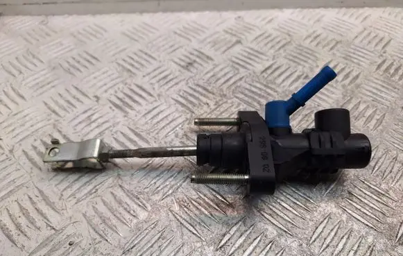 Toyota Avensis T250 Clutch master cylinder 3142005041 2950802