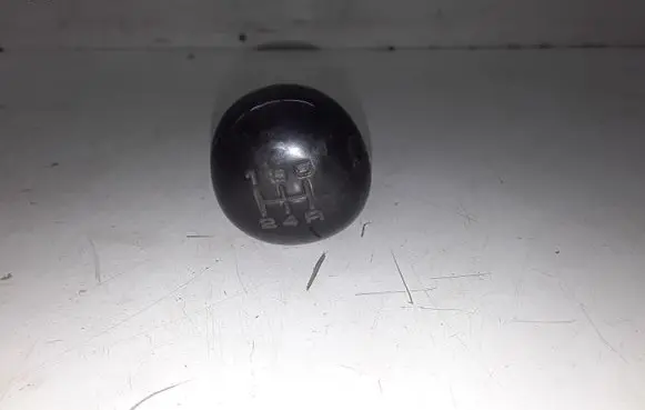 Ford Ranger Gear lever shifter trim leather/knob