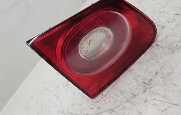 Volkswagen Tiguan Tailgate rear/tail lights 5N0945093C 00969203
