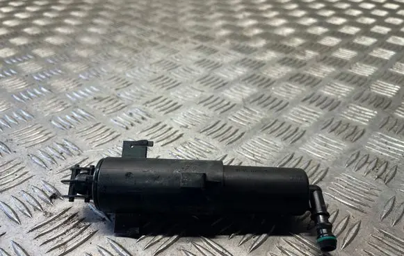 BMW 3 E90 E91 Headlight washer spray nozzle 7179311