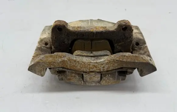 Volvo XC90 Front brake caliper 30657307
