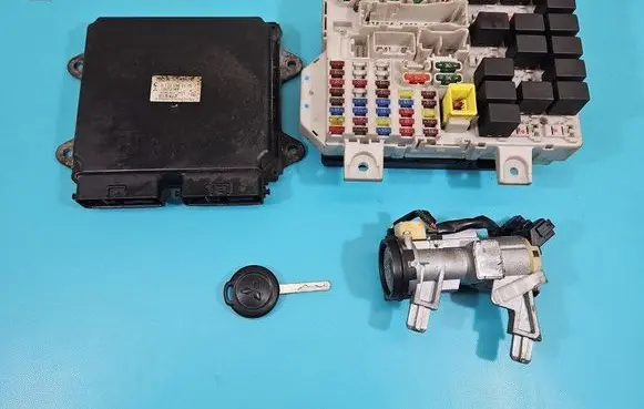 Mitsubishi Colt CZ3 Engine control unit/module ECU 1860A301 IMPRK1505631