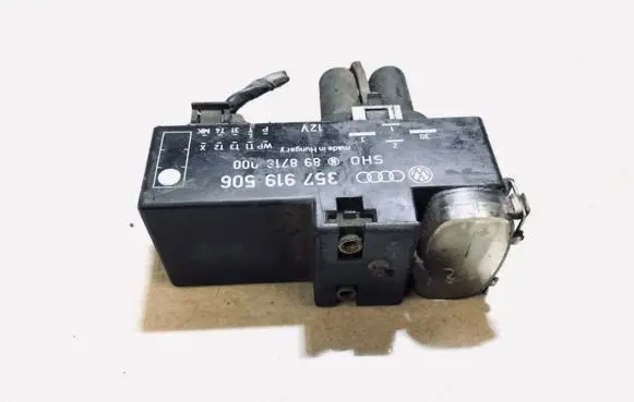 Seat Alhambra (Mk1) Coolant fan relay 357919506 898718000