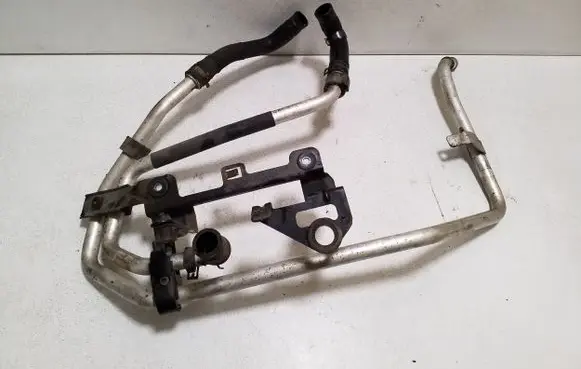 Volkswagen Touareg II Engine coolant pipe/hose 7P0819858B 7P0819925C 7P0819545A